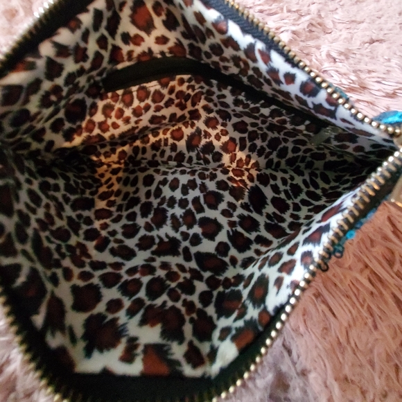 Blue sequined pouch - Picture 2 of 2